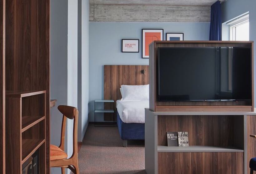 سوییت جونیور, Grandi By Center Hotels