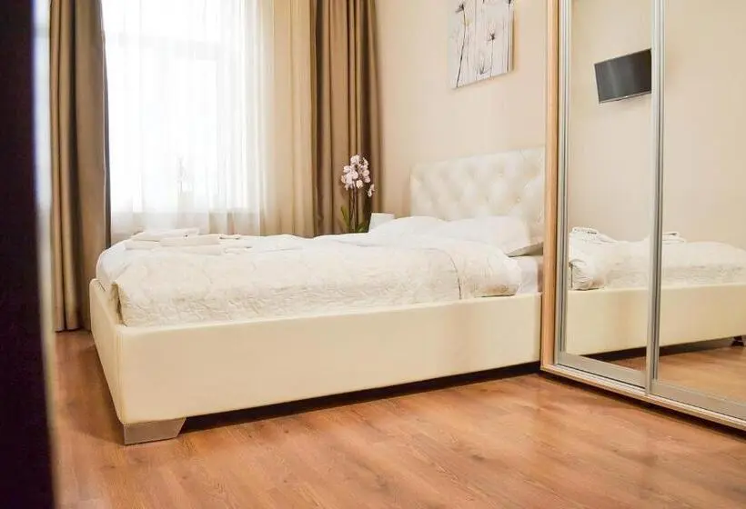 Standard room with outdoor bath, Centrroomkiev