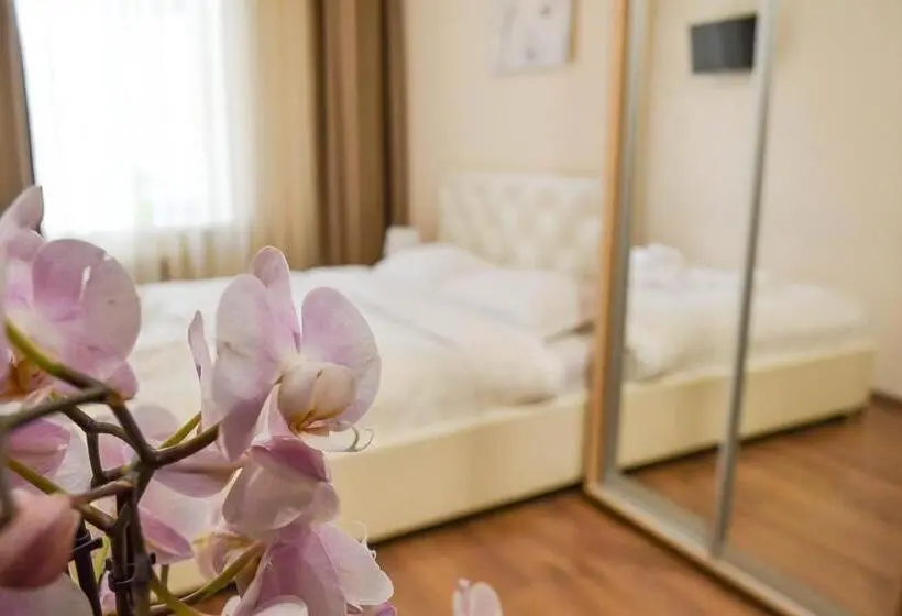 Standard room with outdoor bath, Centrroomkiev