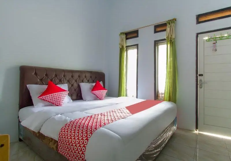 Camera Deluxe, Oyo 2588 Pondok Romeo