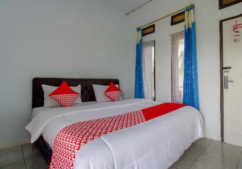 Villa Deluxe 1 Camera da Letto, Oyo 2588 Pondok Romeo