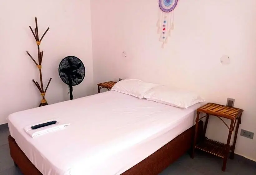 StandaardKamer, Qamaq