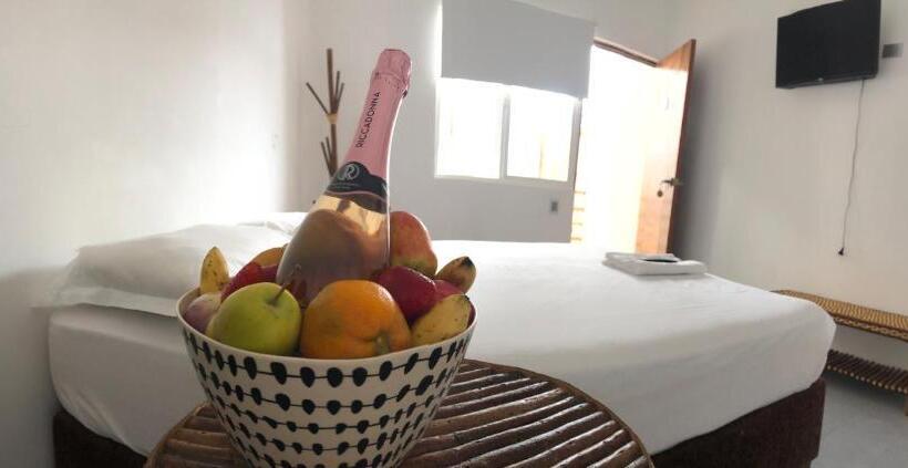 스탠다드 룸, Qamaq