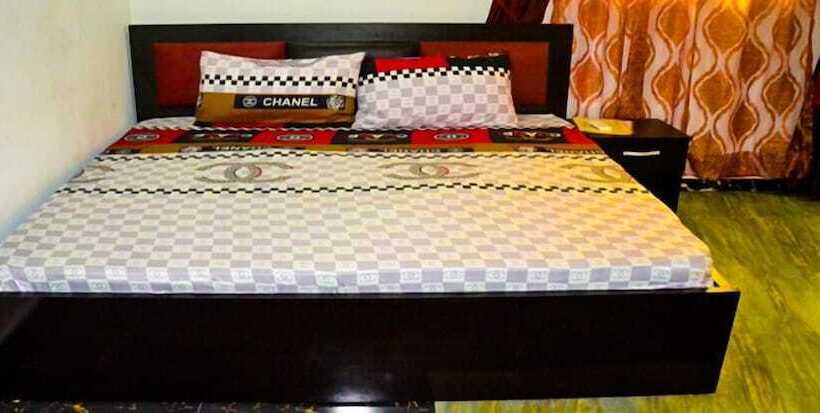 اتاق لوکس, Evaville Hotel N Lounge