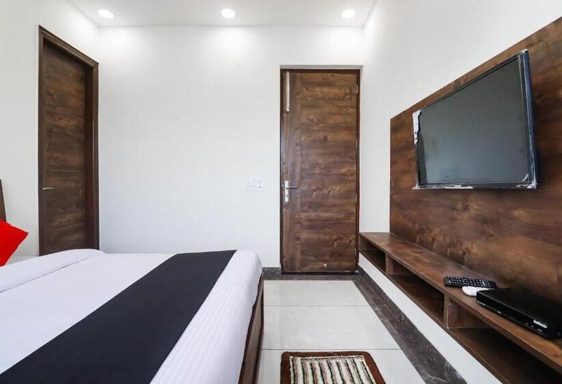 Quarto Estandar, Collection O Green Leaf Residency