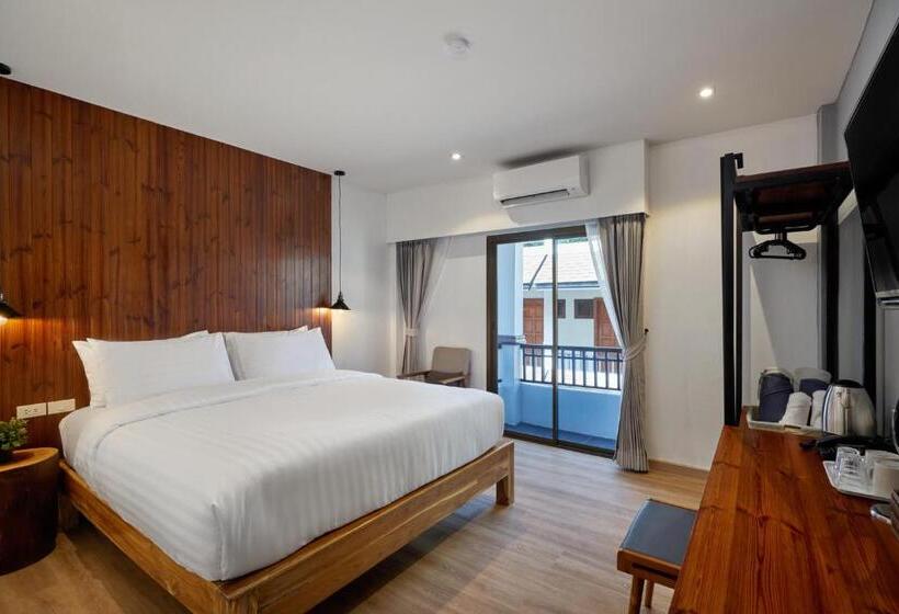 Номер Стандарт с Балконом, P2 Wood Loft