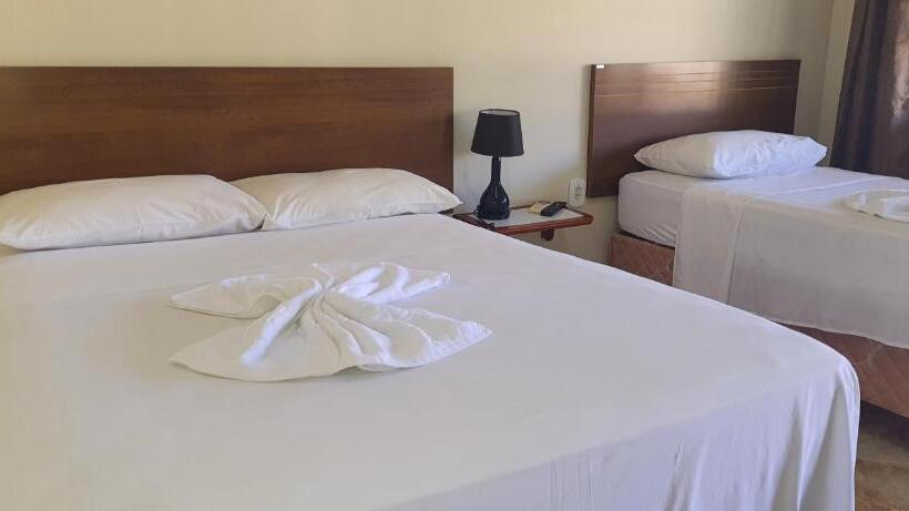 标准三人间, La Vega Pousada