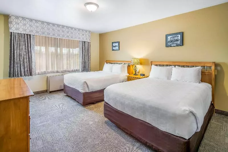 スイート, Clarion Hotel & Suites Fairbanks Near Ft Wainwright