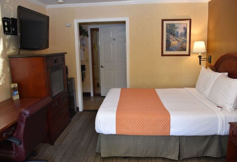Номер Deluxe, Dynasty Suites Redlands