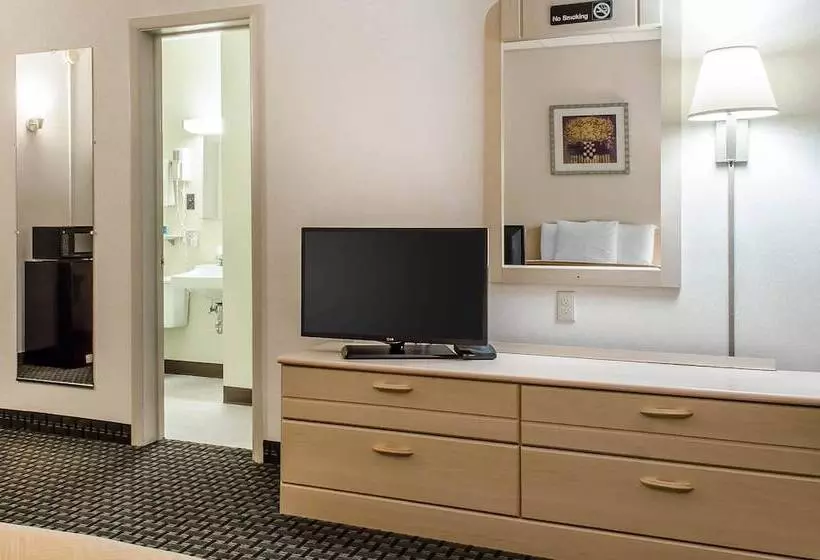 ２ダブルベッドのスタンダードルーム, Rodeway Inn State College  Near University
