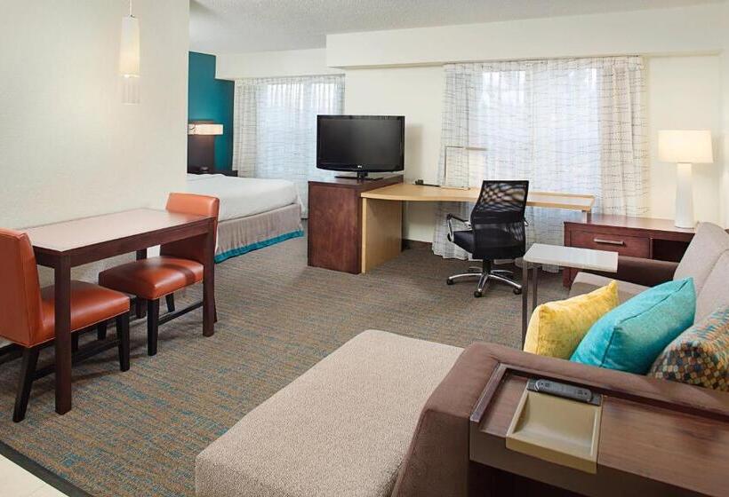 스탠다드 스튜디오, Residence Inn Chicago O'hare