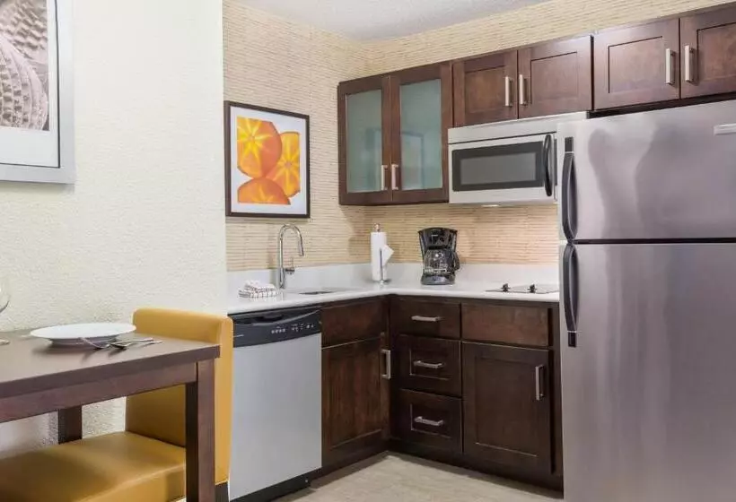 キングサイドベッドのスタンダードワンルーム, Residence Inn Tallahassee North I 10 Capital Circle