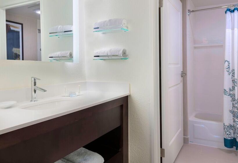 סוויטת 2 חדרי שינה, Residence Inn Tallahassee North I 10 Capital Circle