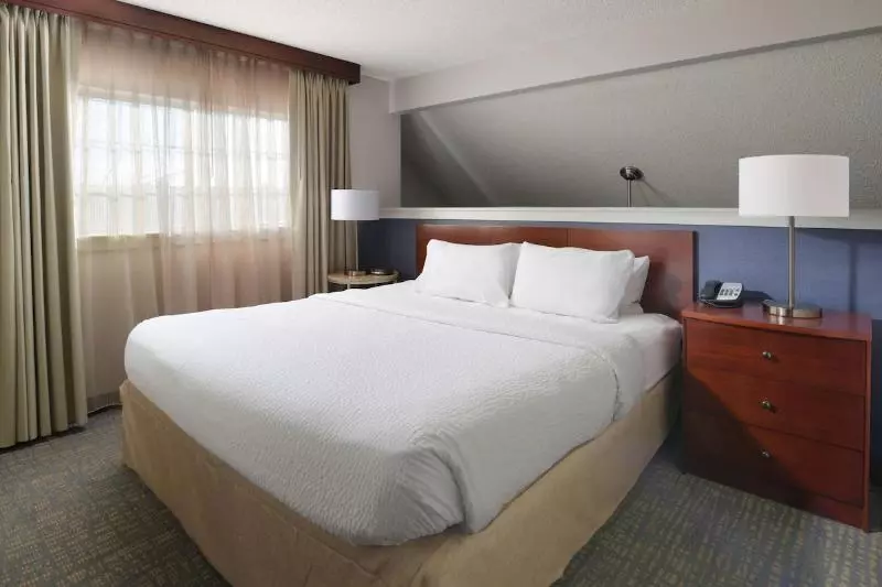 Sviitti Liikuntarajoitteisille, Sonesta Es Suites Albuquerque