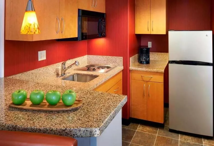 身障者適用スイートルーム, Sonesta Es Suites Detroit Warren