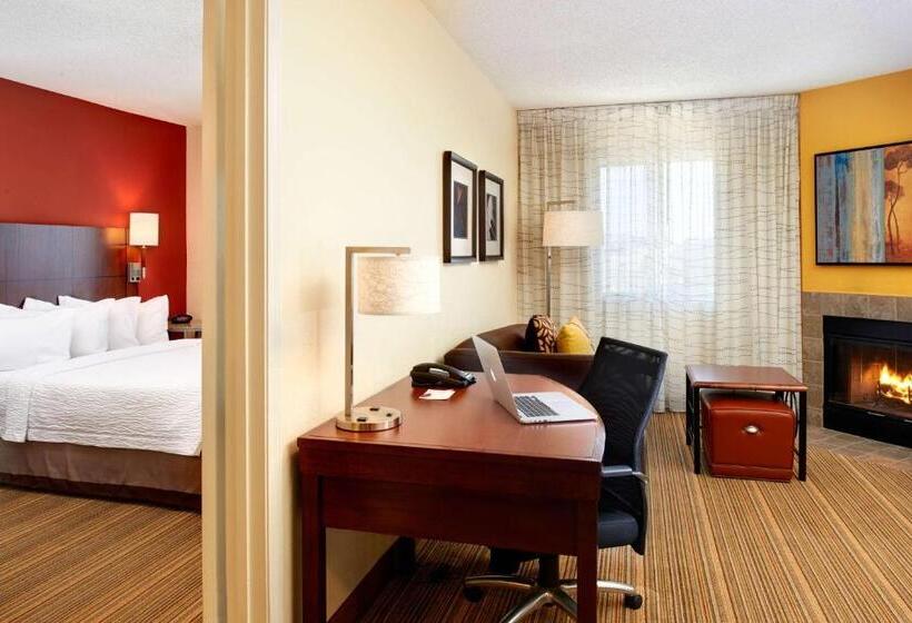 סוויטה מותאמת לאדם עם מוגבלויות, Sonesta Es Suites Detroit Warren