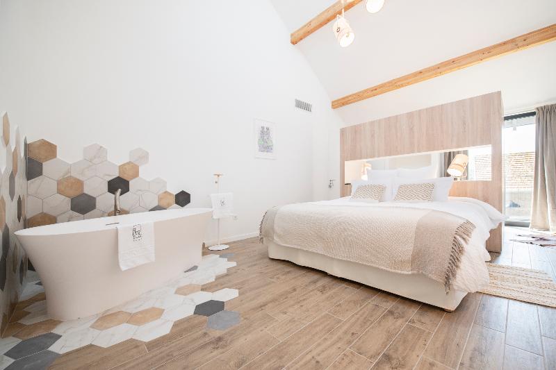 장애인을 위한 스위트, Sonesta Es Suites Detroit Warren