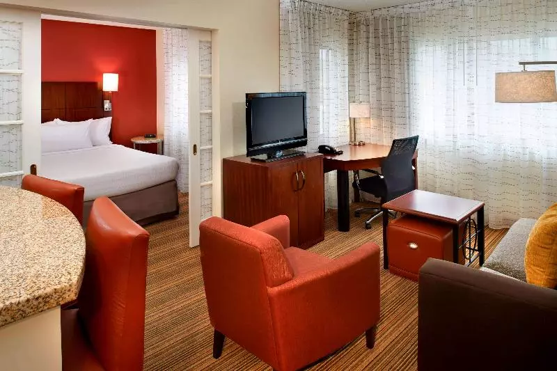 エクゼクティブスイート, Sonesta Es Suites Detroit Warren