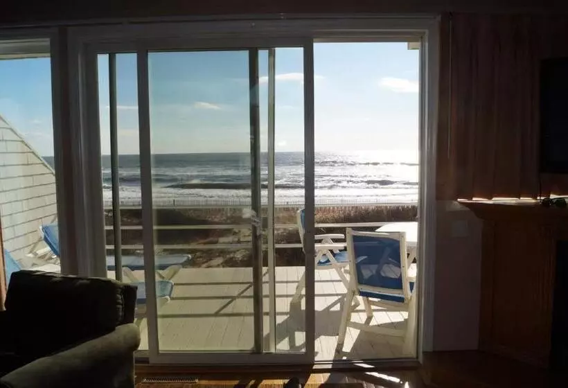 Talo 2 Makuuhuonetta, Royal Atlantic Beach Resort