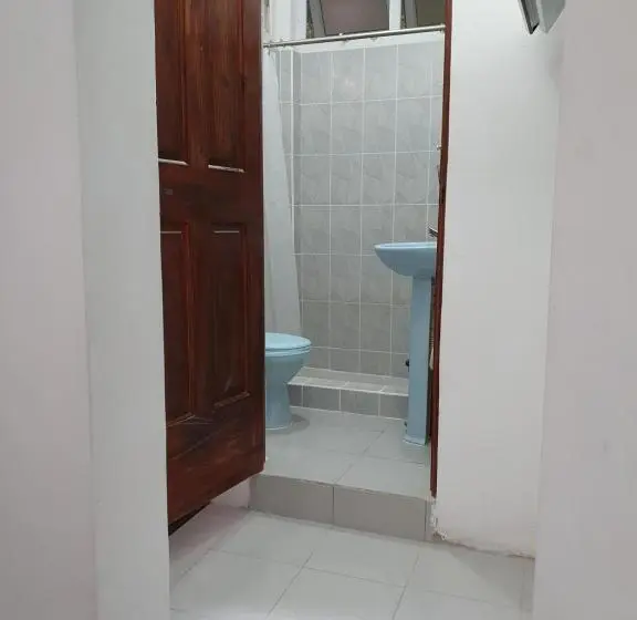 اتاق استاندارد, Amina Inn