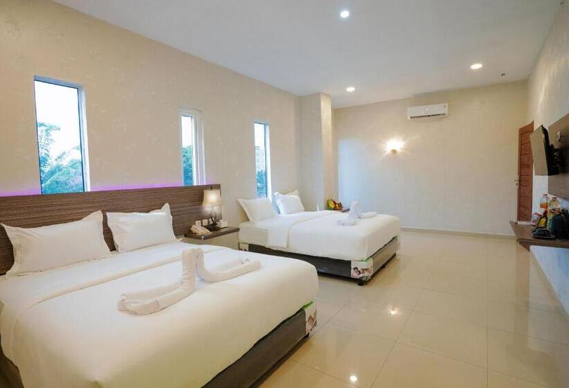 اتاق خانوادگی, De Tonga