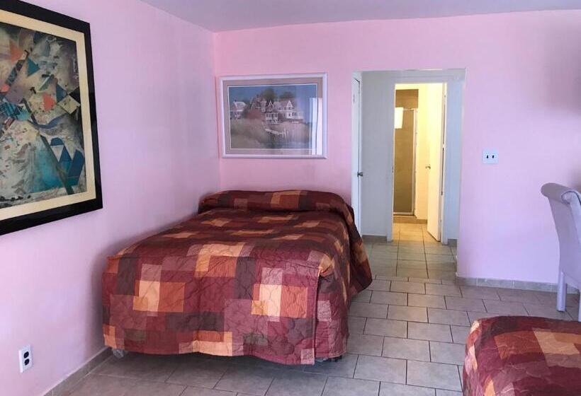패밀리 룸, El Ray Motel