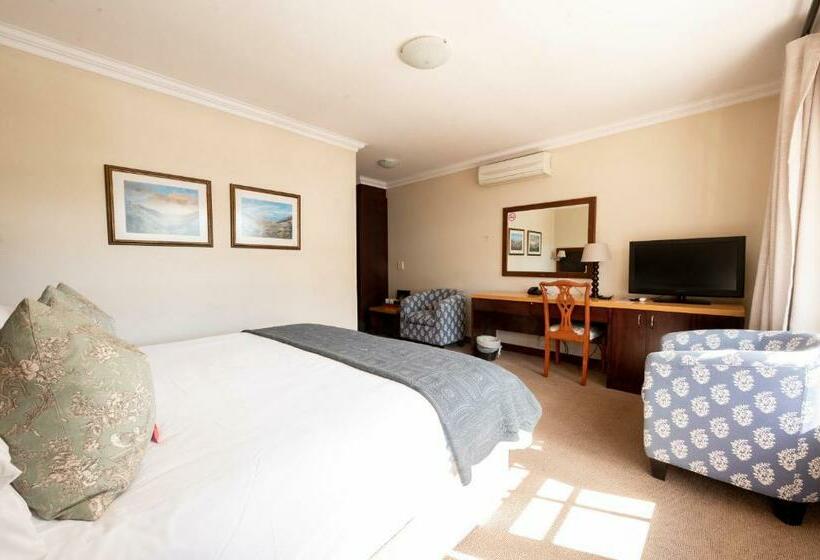 غرفة قياسية, Noordhoek Village