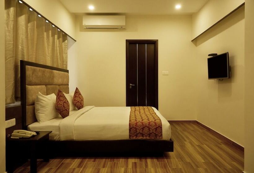 Quarto Deluxe Cama King, The Continentti Whitefield