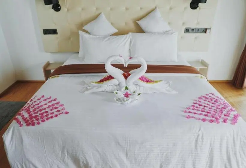 اتاق لوکس, Club Kaafu Maldives