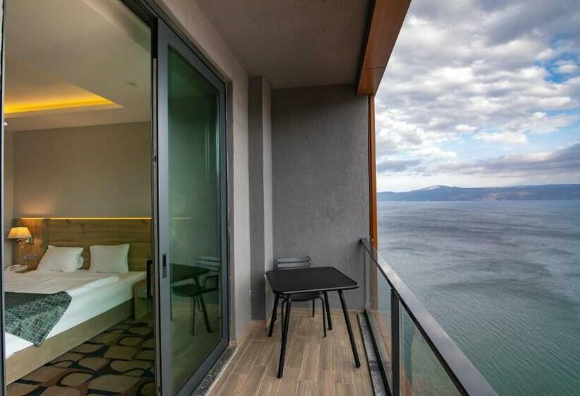 اتاق لوکس با چشمانداز دریا, Blue Mudanya