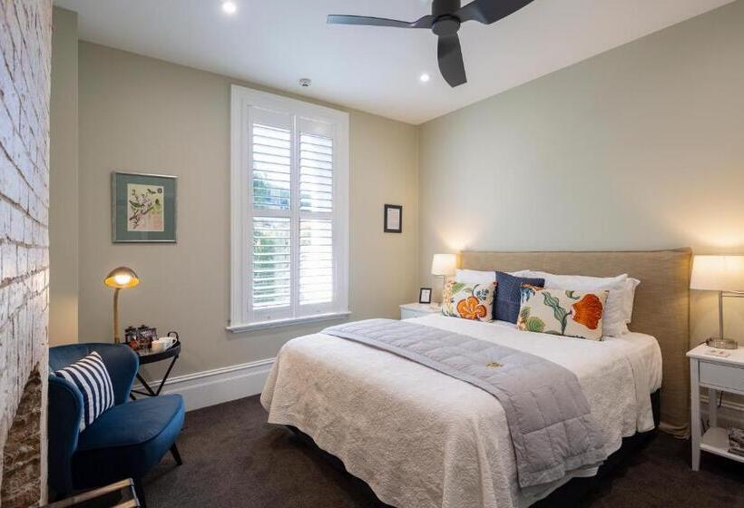 חדר דלוקס, The Lord Clyde