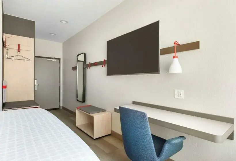 スタンダードルーム, Avid Hotel Midland By Ihg