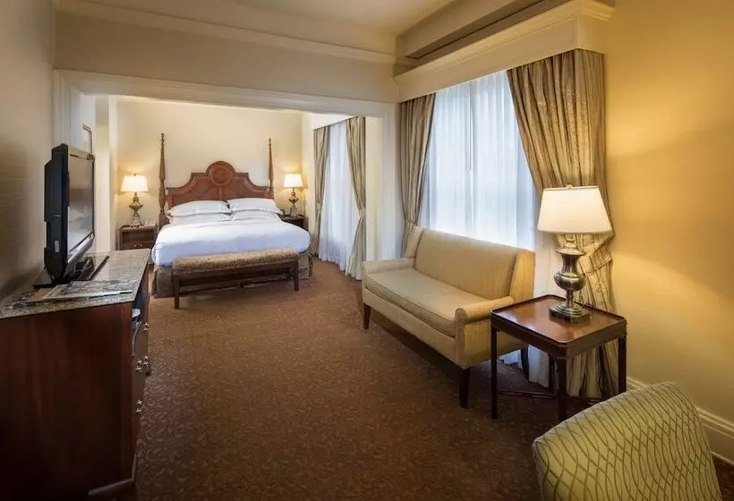 سوییت جونیور, Seelbach Hilton Louisville Downtown