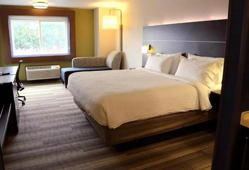 キングサイズベッドのデラックスルーム, Holiday Inn Express Newberg   Wine Country, An Ihg