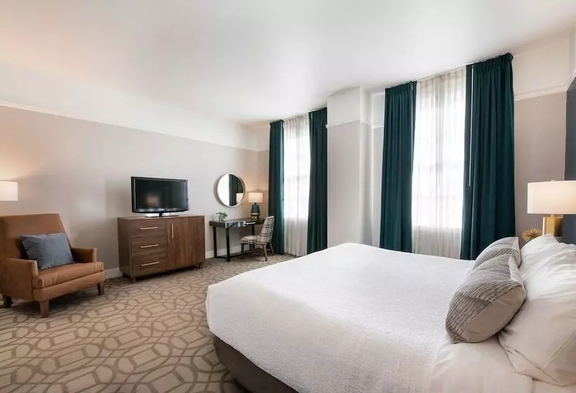 اتاق لوکس, Magnolia Hotel Omaha