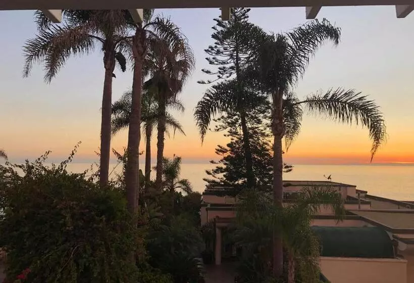 اتاق استاندارد با تخت بزرگ, Laguna Cove