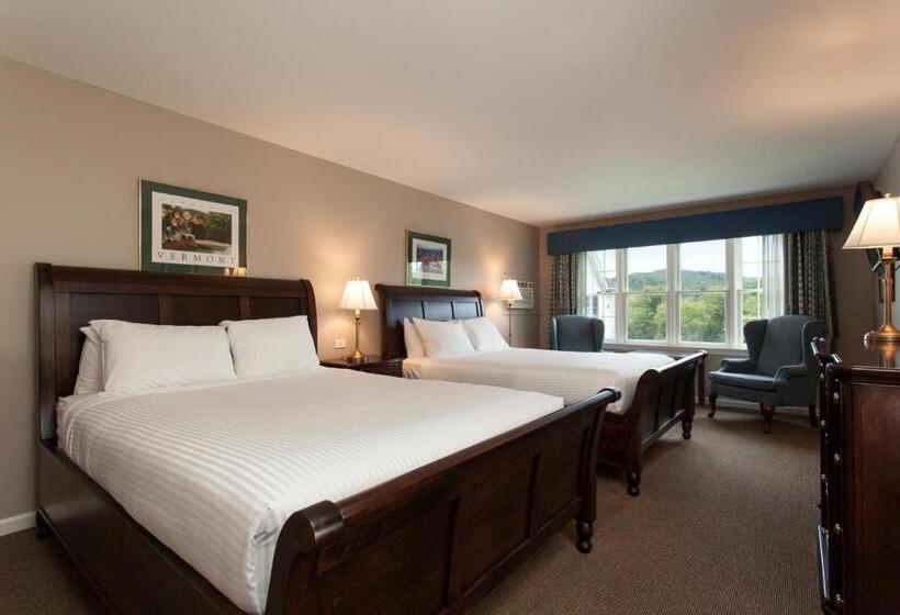 غرفه قياسيه سريرين مزدوجين, The Shire Woodstock