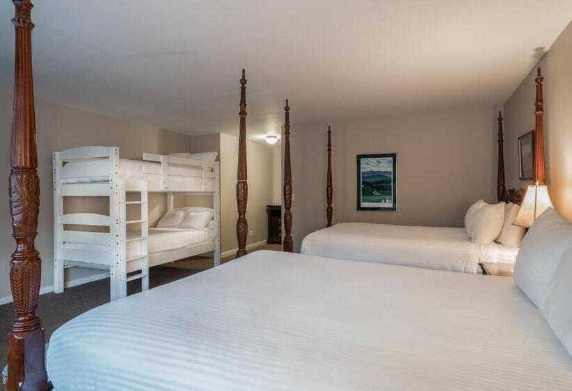 غرفة عائلية, The Shire Woodstock