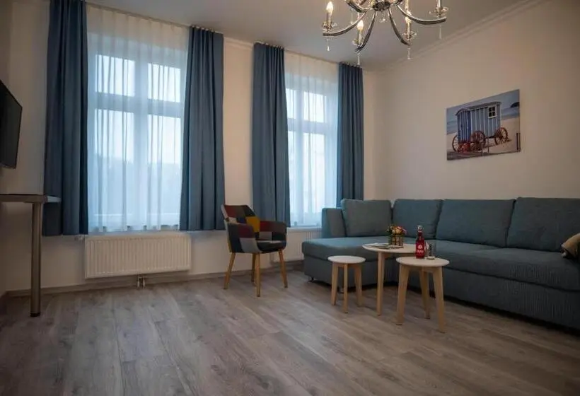 スイート, Hanseat Stralsund