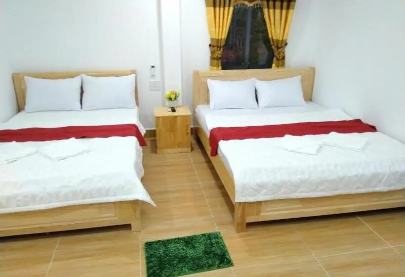 اتاق استاندارد چهار تخته, Khách Sạn Hưng Yên