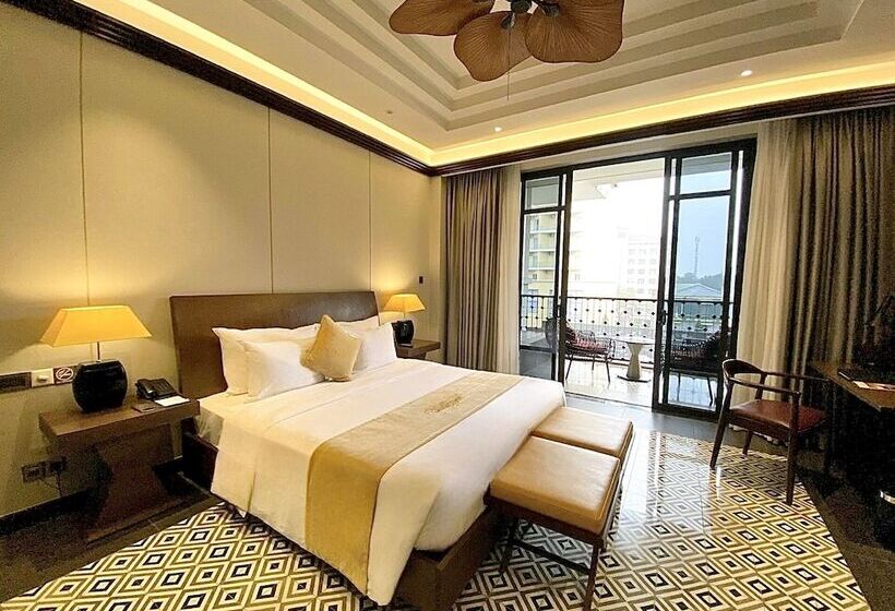 اتاق پریمیوم با چشمانداز باغ, Senna Hue