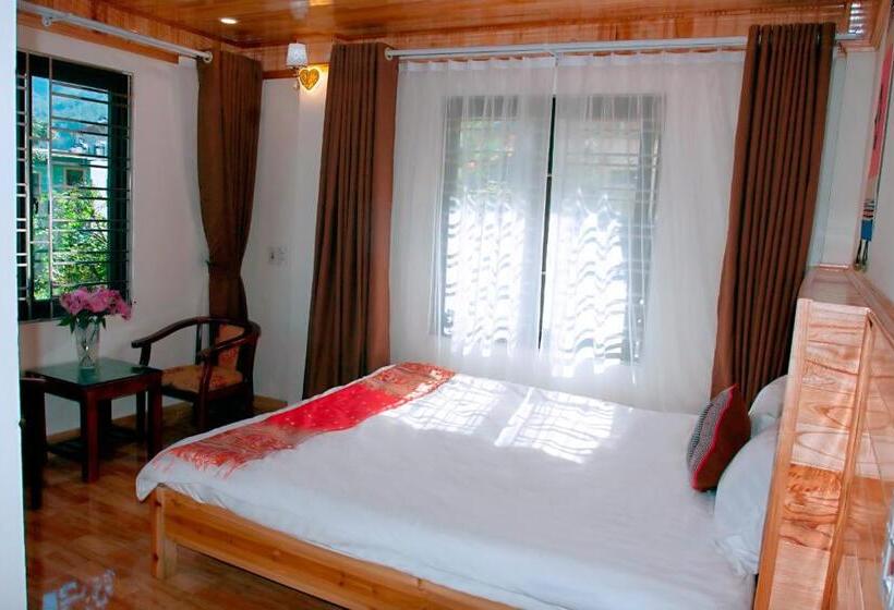 اتاق لوکس, Tạo Phượng Sa Pa