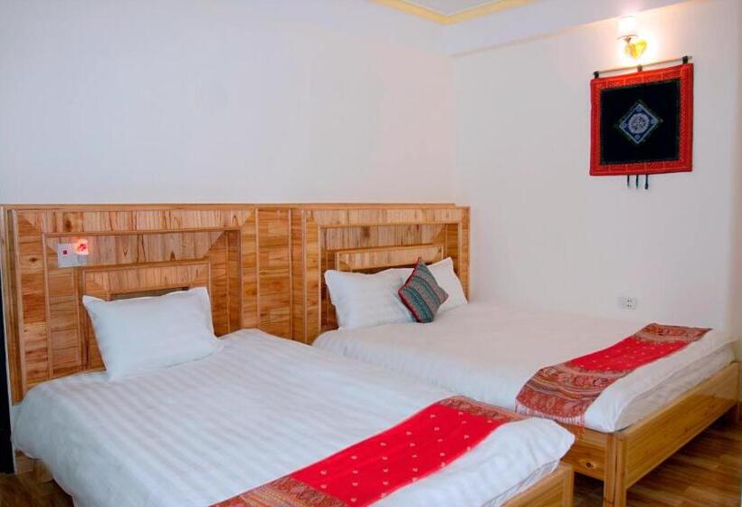 اتاق استاندارد سه نفره, Tạo Phượng Sa Pa