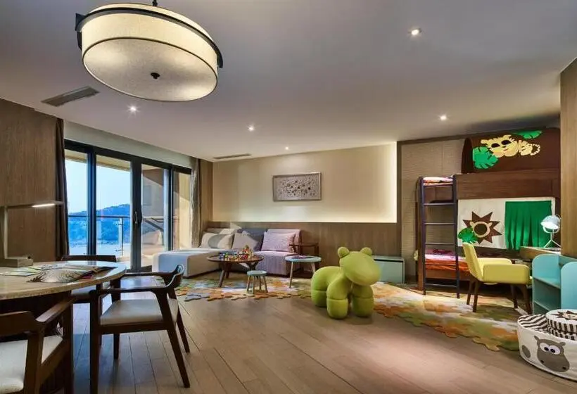 スイート(家族用), Crowne Plaza Ningbo Xiangshan Sea View, An Ihg