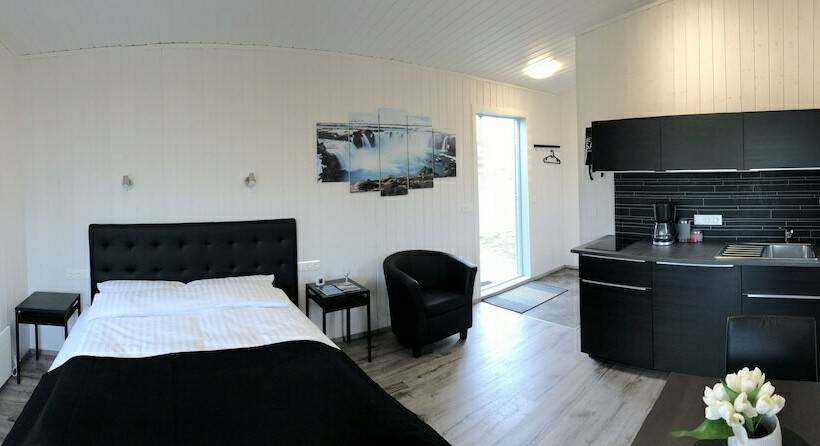 خانه 1 خوابه, Afternoon Cottages