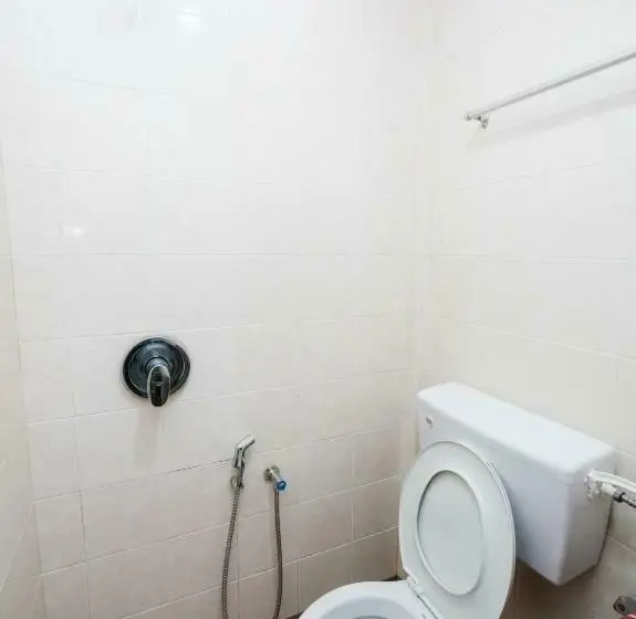 デラックスルーム, Dung Fang Hotel By Oyo Rooms