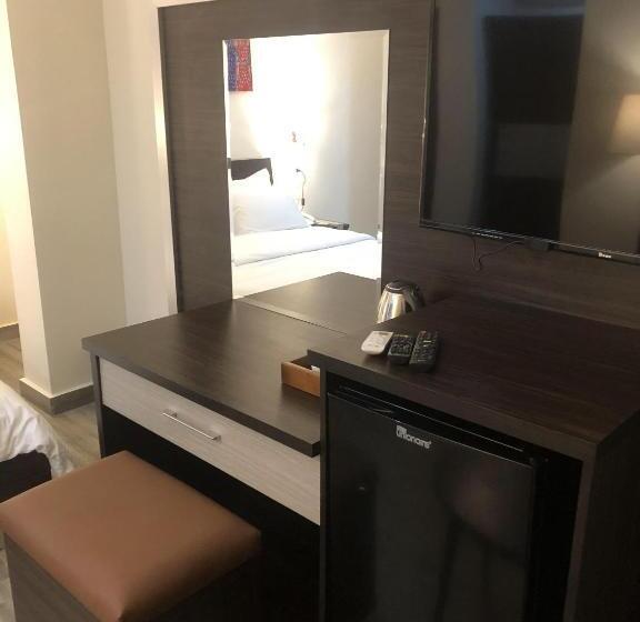 اتاق لوکس با چشم‌انداز, Pyramid Edge Hotel & Exclusive Pyramids View Rooftop