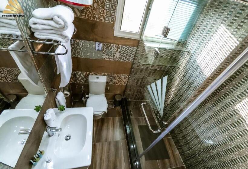 اتاق لوکس با چشم‌انداز, Pyramid Edge Hotel & Exclusive Pyramids View Rooftop