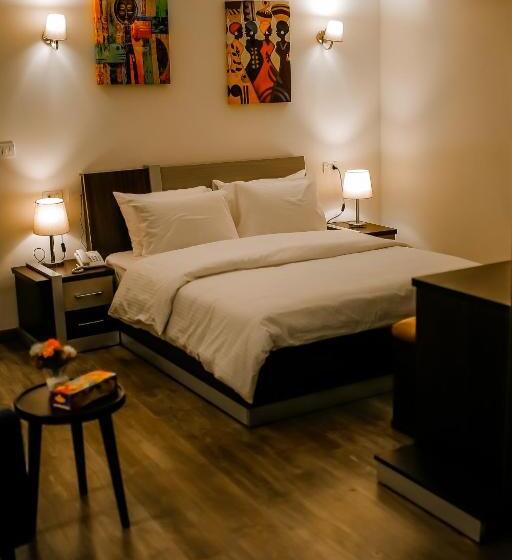 اتاق لوکس با چشم‌انداز, Pyramid Edge Hotel & Exclusive Pyramids View Rooftop