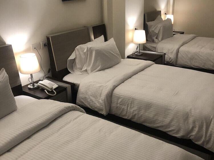 اتاق استاندارد سه نفره, Pyramid Edge Hotel & Exclusive Pyramids View Rooftop